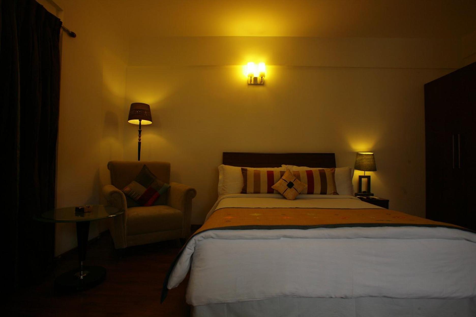 Hotel Justa Off Mg Road à Bangalore Extérieur photo