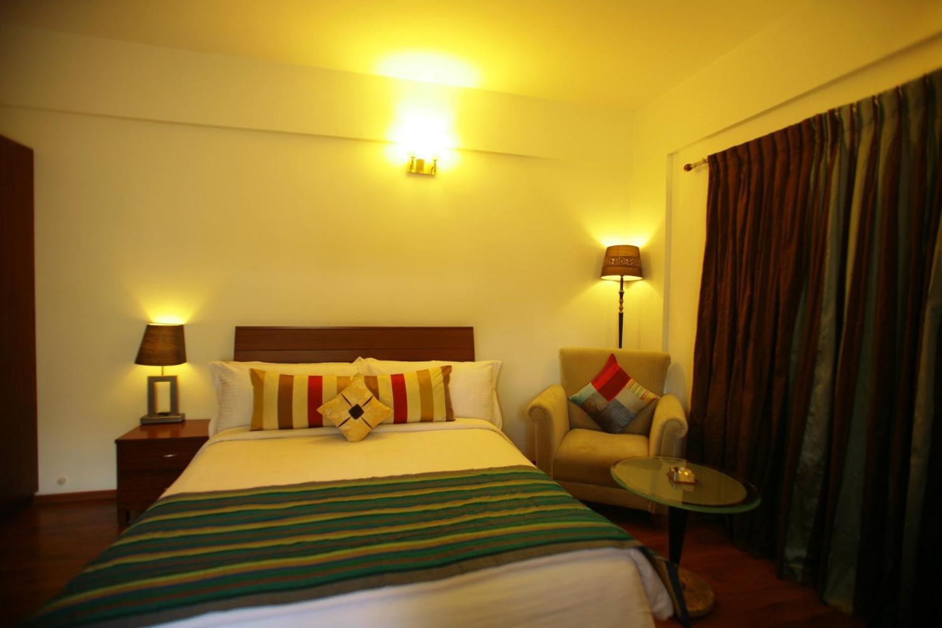 Hotel Justa Off Mg Road à Bangalore Extérieur photo