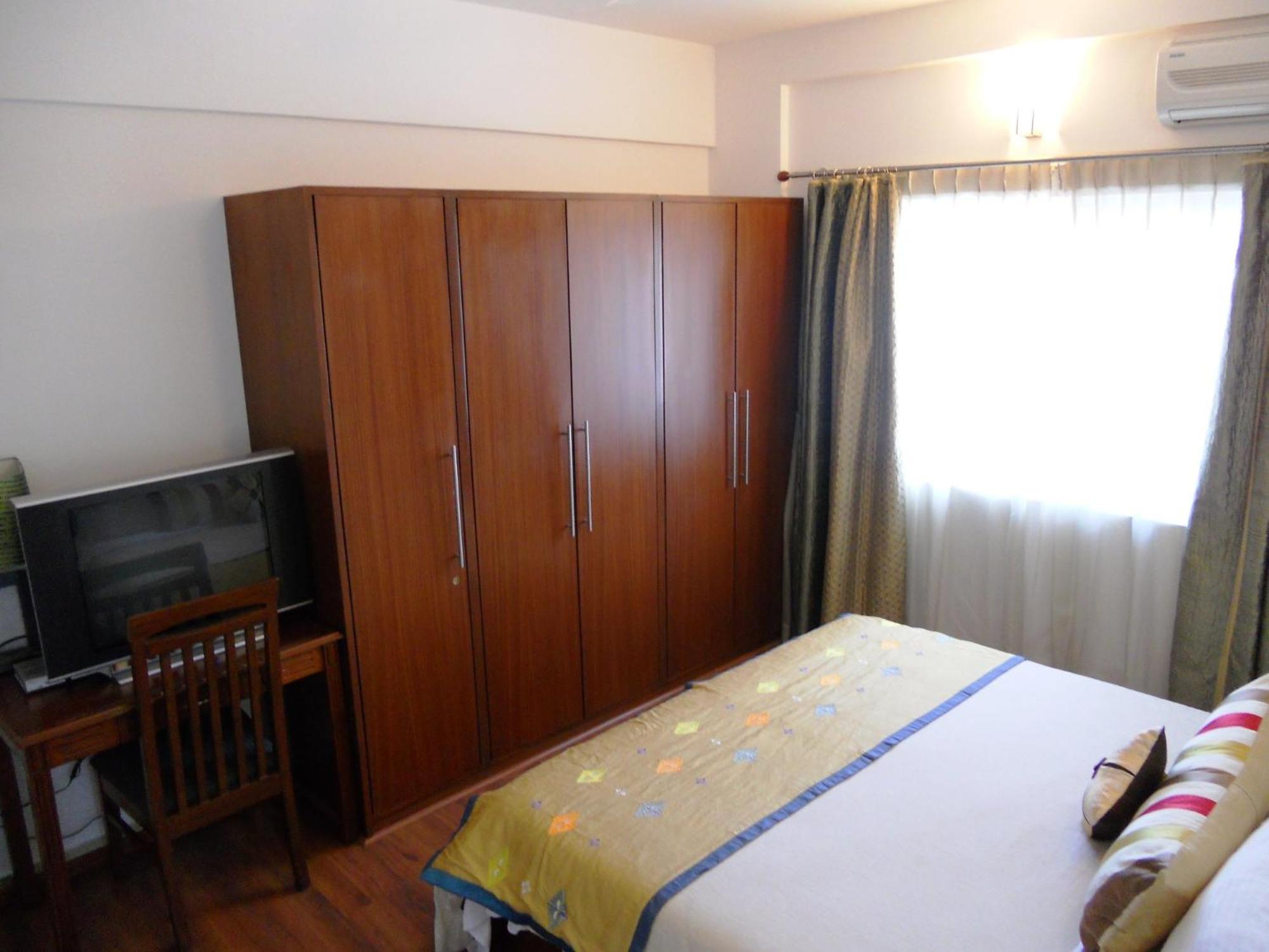 Hotel Justa Off Mg Road à Bangalore Extérieur photo