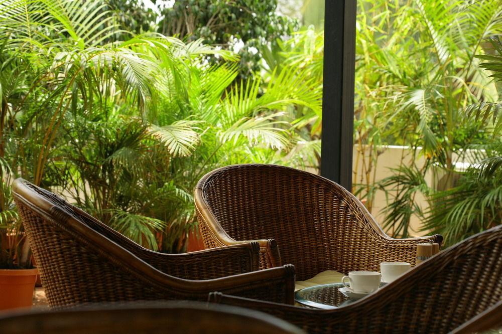 Hotel Justa Off Mg Road à Bangalore Extérieur photo