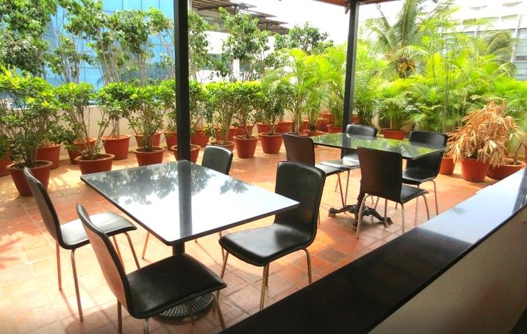 Hotel Justa Off Mg Road à Bangalore Extérieur photo