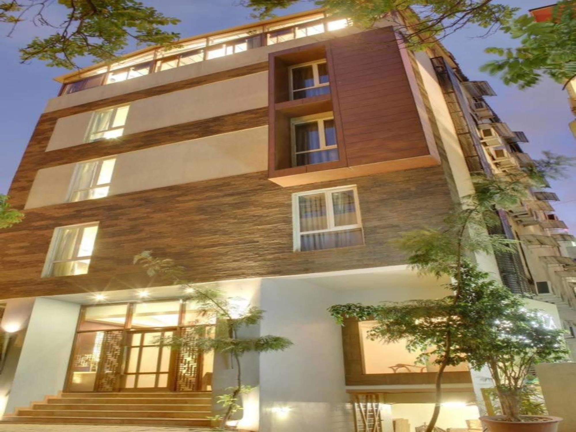 Hotel Justa Off Mg Road à Bangalore Extérieur photo