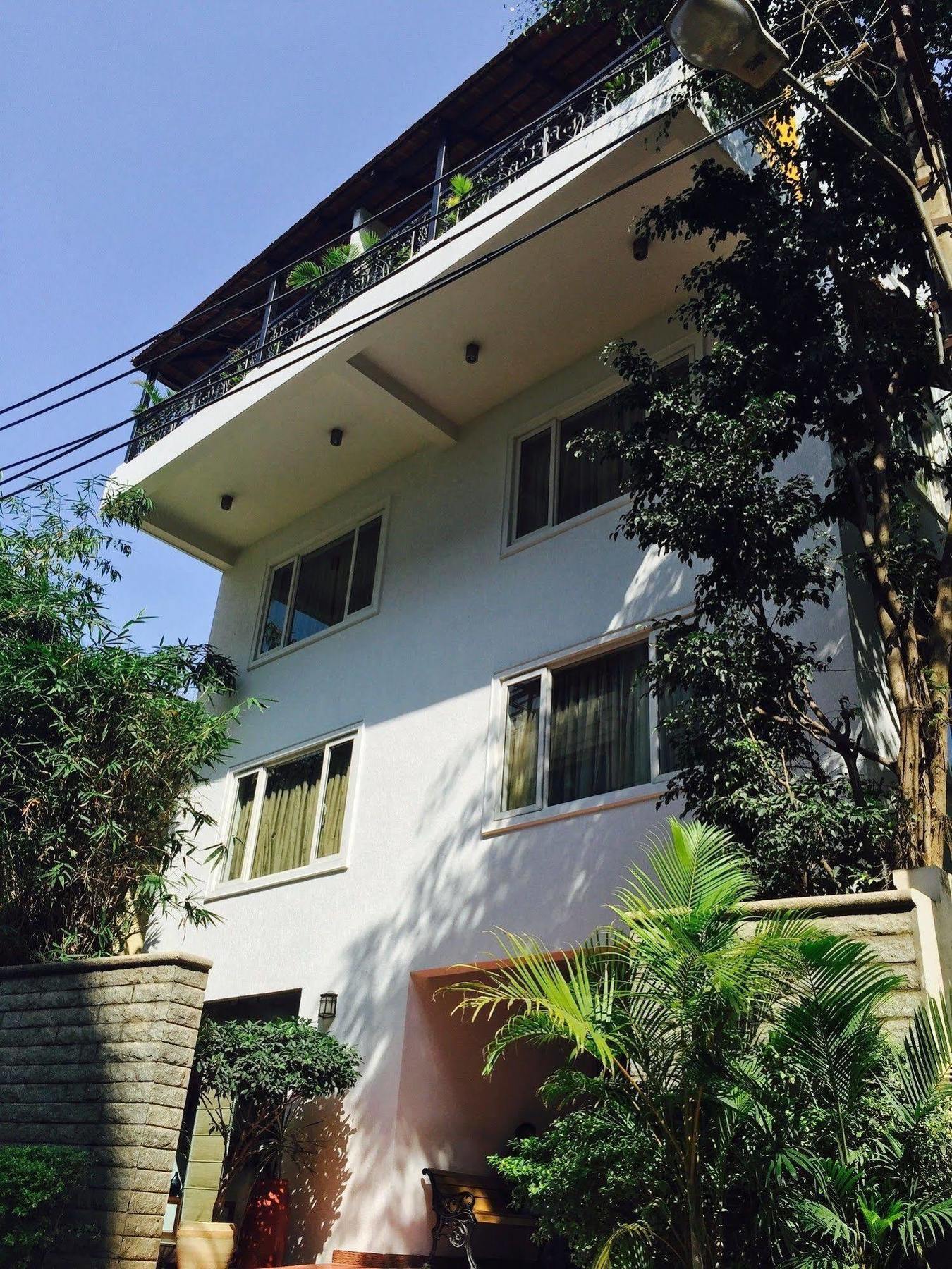 Hotel Justa Off Mg Road à Bangalore Extérieur photo