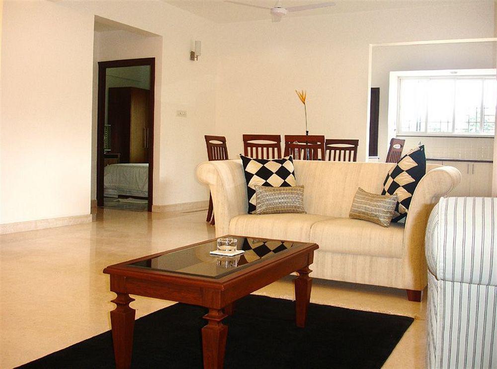 Hotel Justa Off Mg Road à Bangalore Extérieur photo